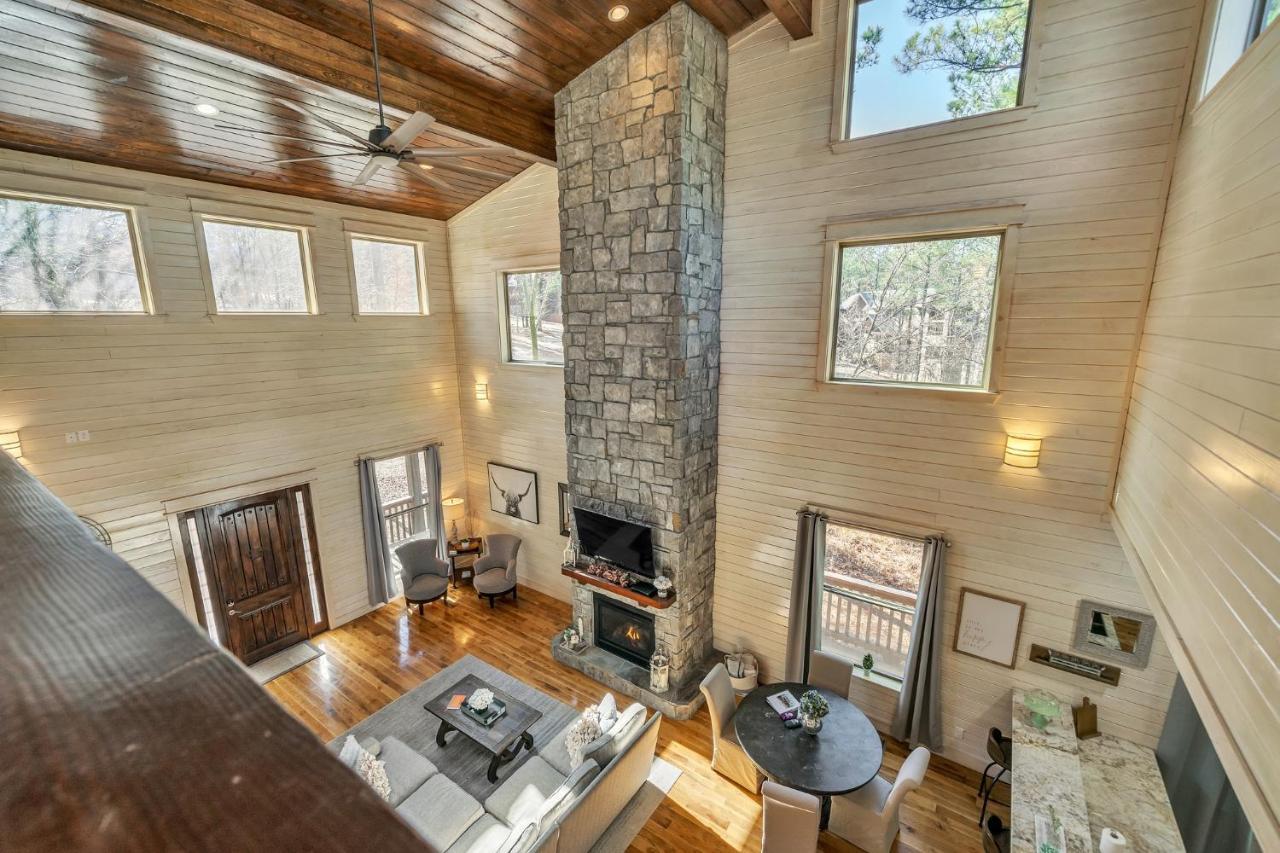 Merlot Mountain - Heated Spa Pool And Hot Tub! Cabin Broken Bow Esterno foto