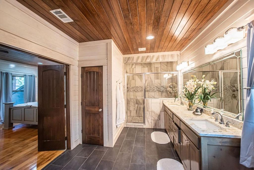 Merlot Mountain - Heated Spa Pool And Hot Tub! Cabin Broken Bow Esterno foto