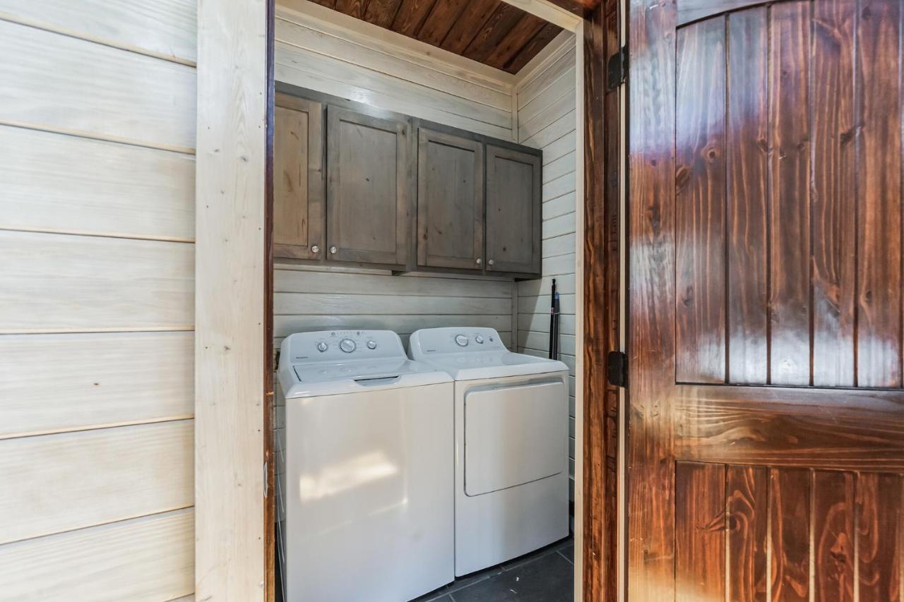 Merlot Mountain - Heated Spa Pool And Hot Tub! Cabin Broken Bow Esterno foto