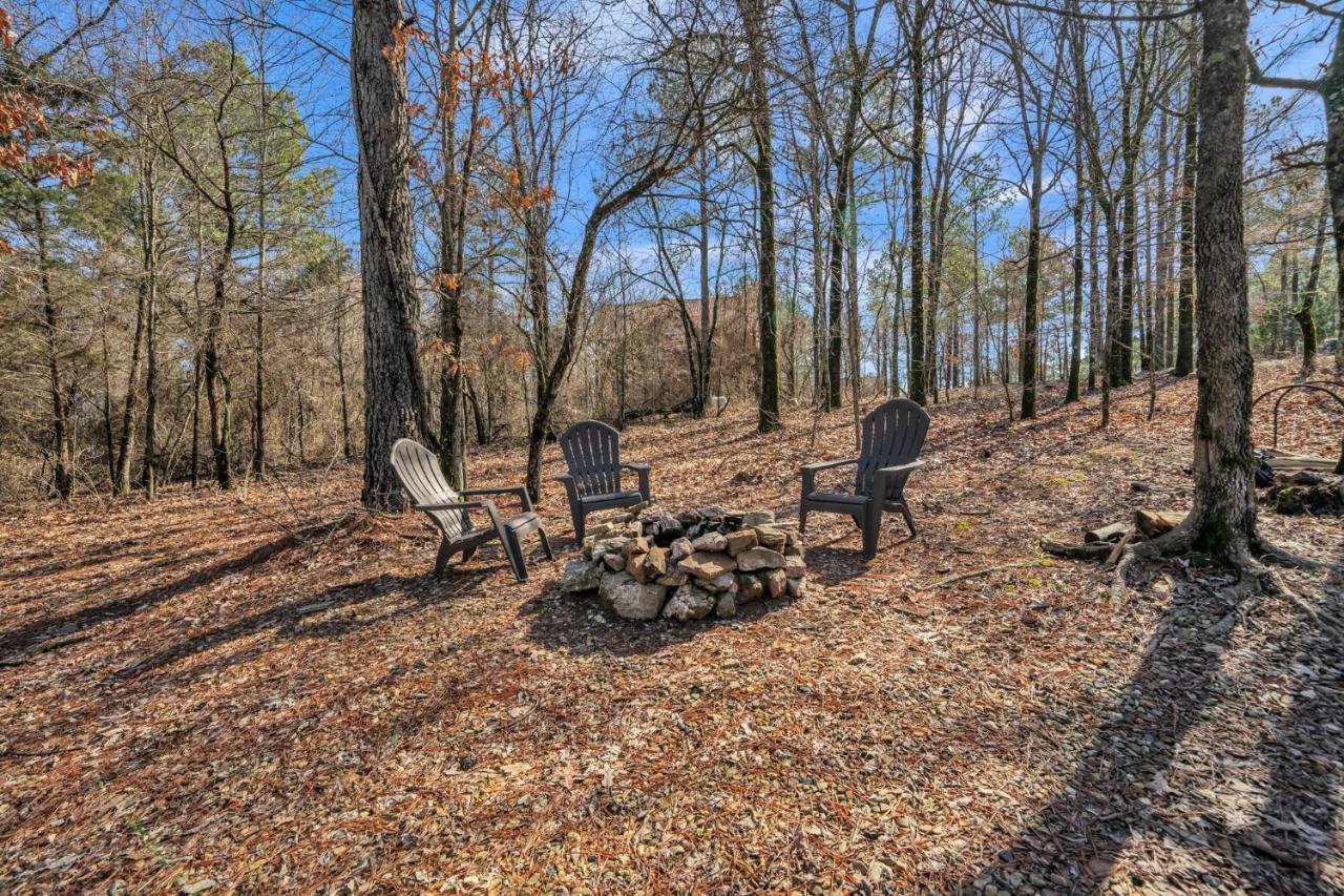 Merlot Mountain - Heated Spa Pool And Hot Tub! Cabin Broken Bow Esterno foto