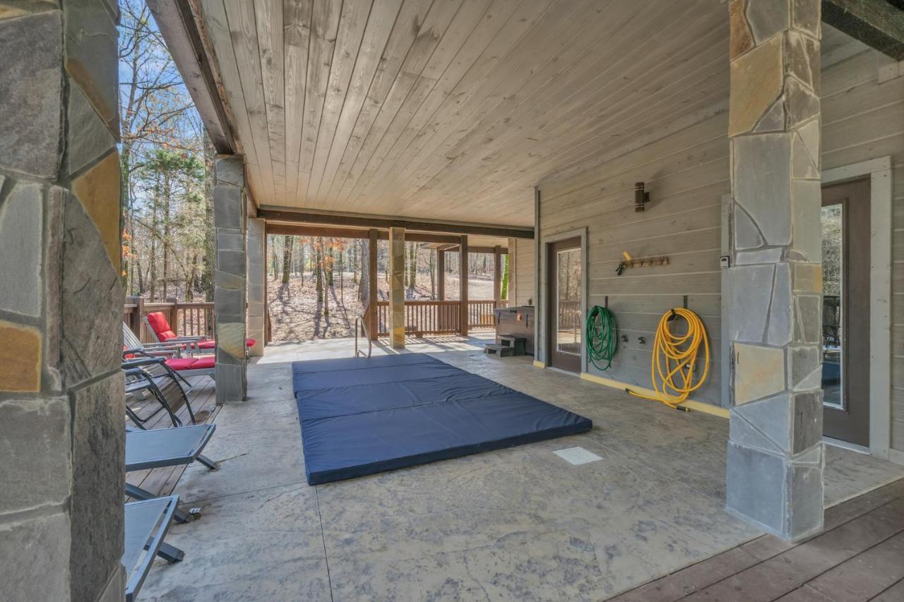Merlot Mountain - Heated Spa Pool And Hot Tub! Cabin Broken Bow Esterno foto