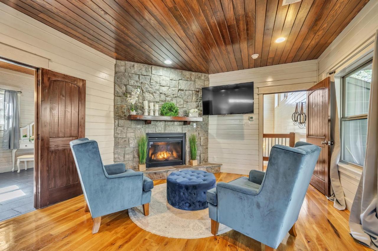 Merlot Mountain - Heated Spa Pool And Hot Tub! Cabin Broken Bow Esterno foto