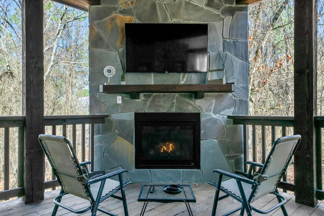 Merlot Mountain - Heated Spa Pool And Hot Tub! Cabin Broken Bow Esterno foto