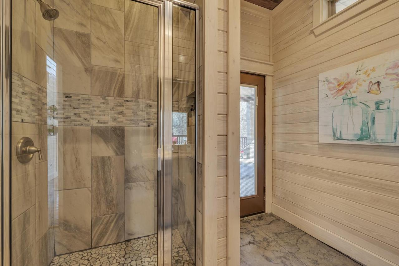 Merlot Mountain - Heated Spa Pool And Hot Tub! Cabin Broken Bow Esterno foto