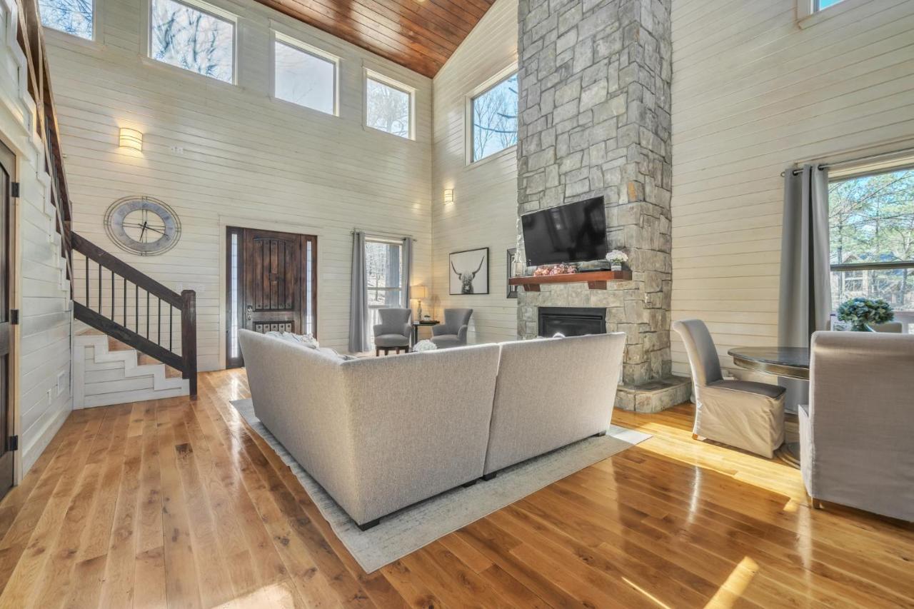 Merlot Mountain - Heated Spa Pool And Hot Tub! Cabin Broken Bow Esterno foto